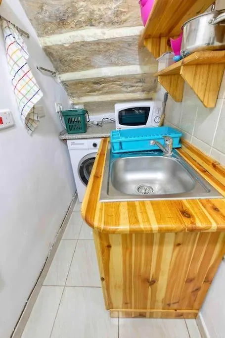 Lovely Studio Apartment Il-Furjana Malta