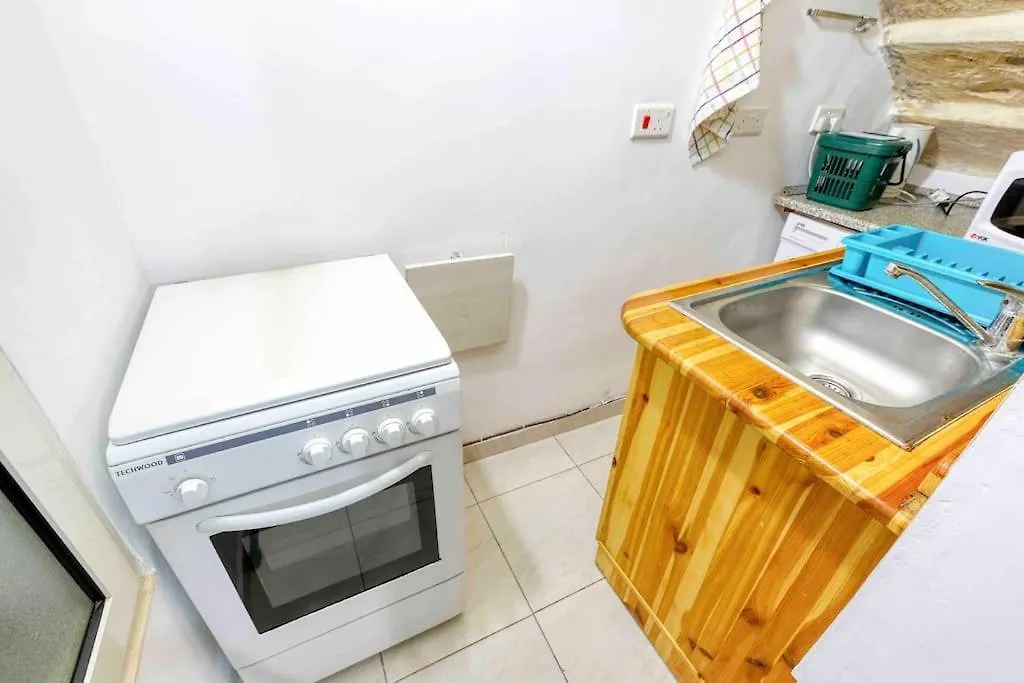 Lovely Studio Apartment Il-Furjana